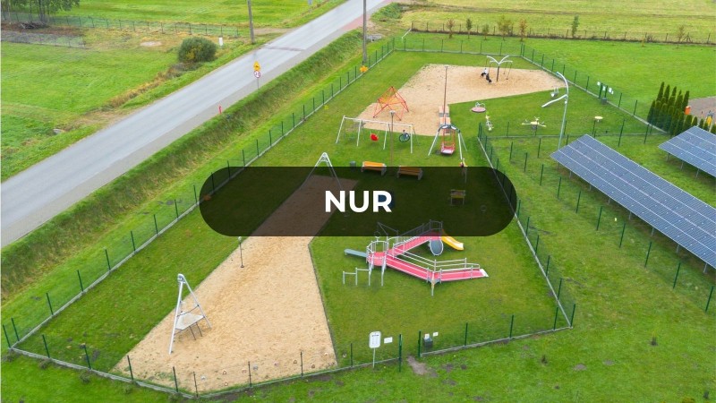 Integracyjny plac zabaw przy szkole w Nurze