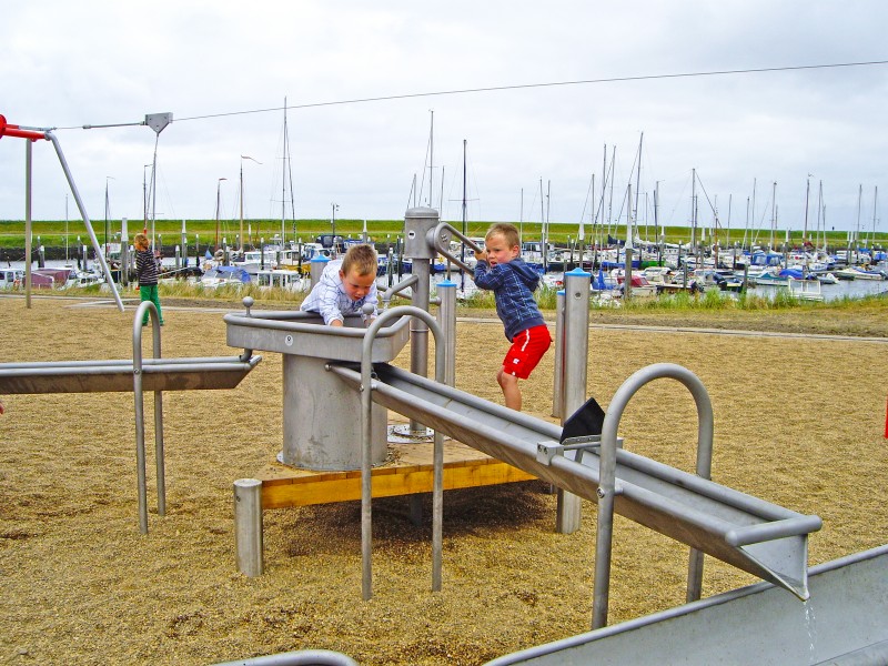 Plac zabaw Rynna z odpływem bocznym 0,8 m PLAY-PARK