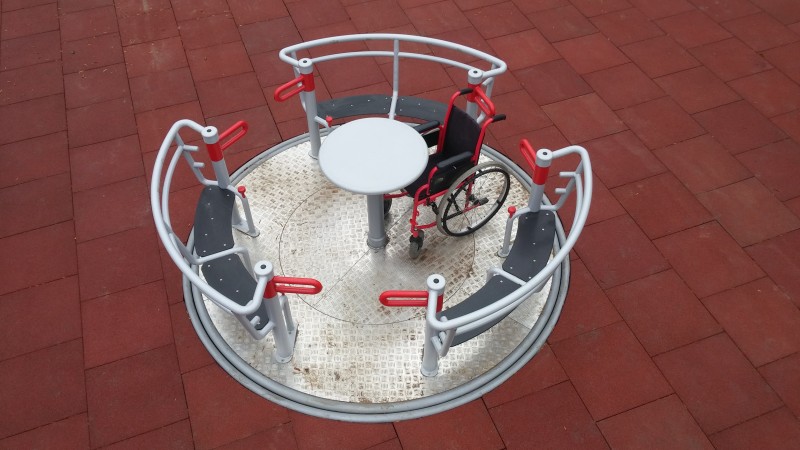 Plac zabaw Karuzela integracyjna Yugo 3 PLAY-PARK