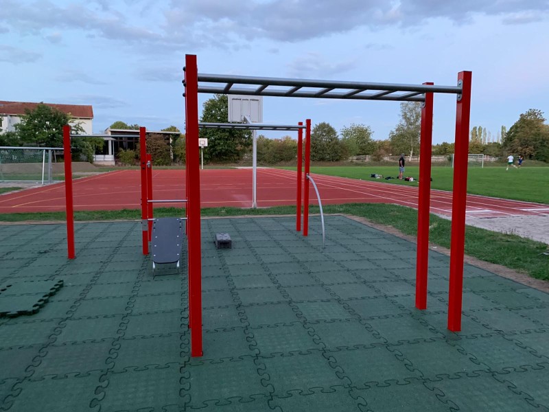 Plac zabaw FLEXI-STEP Bezpieczne Puzzle 3D - grubość  45 mm PLAY-PARK