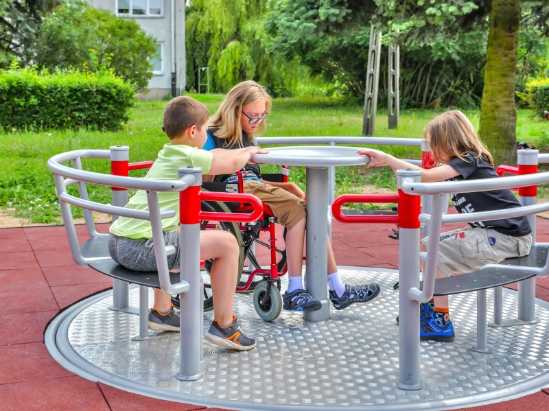 Plac zabaw Karuzela integracyjna Yugo 3 PLAY-PARK