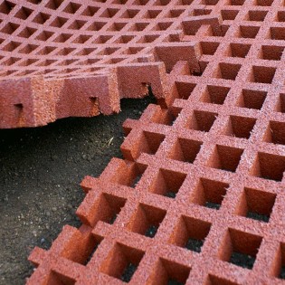 Plac zabaw FLEXI-STEP Bezpieczna Kratka EPDM 100 mm, HIC = 3,0 m PLAY-PARK