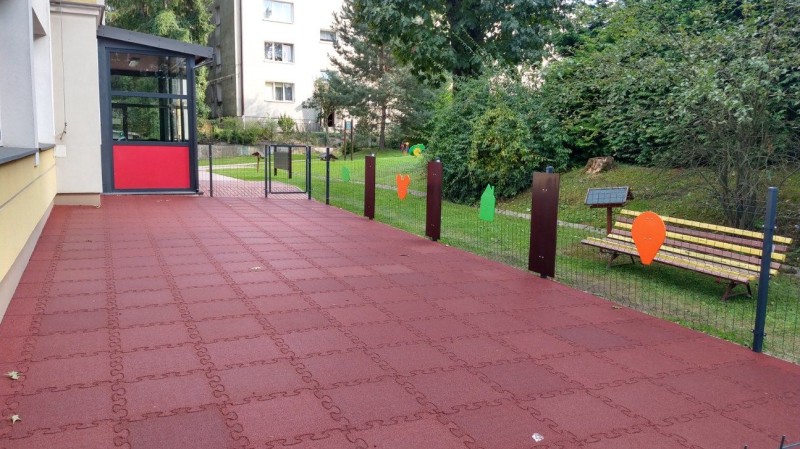 Plac zabaw FLEXI-STEP Bezpieczne Puzzle 3D - grubość 60 mm PLAY-PARK